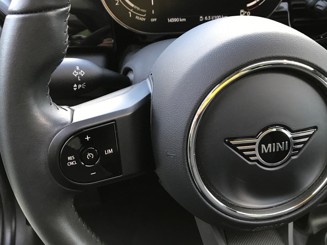 fotoG 13 del MINI MINI 5 Puertas Cooper 100 kW (136 CV) 136cv Gasolina del 2024 en Pontevedra