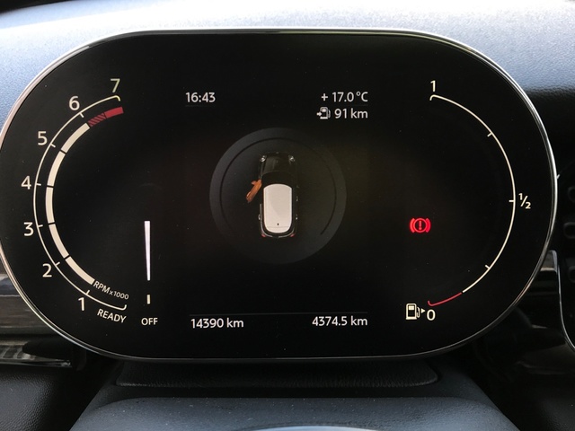 fotoG 15 del MINI MINI 5 Puertas Cooper 100 kW (136 CV) 136cv Gasolina del 2024 en Pontevedra