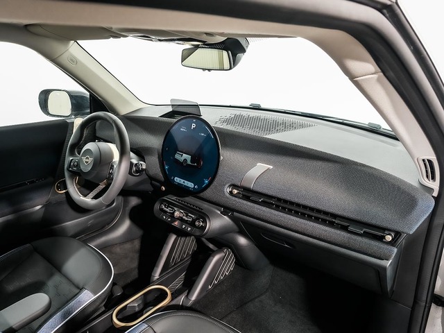 fotoG 7 del MINI MINI 3 Puertas Cooper E 135 kW (184 CV) 184cv Eléctrico del 2025 en Tarragona