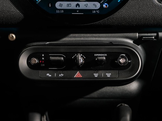 fotoG 25 del MINI MINI 3 Puertas Cooper E 135 kW (184 CV) 184cv Eléctrico del 2025 en Tarragona