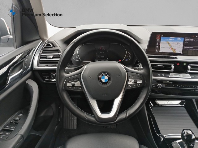 BMW X3 sDrive18d color Blanco. Año 2022. 110KW(150CV). Diésel. En concesionario Adler Motor S.L. TOLEDO de Toledo