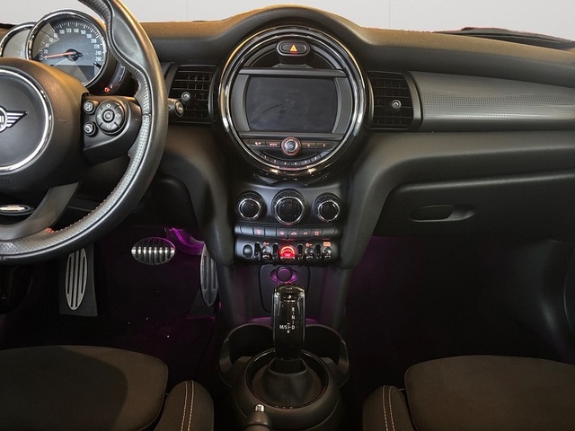 fotoG 18 del MINI MINI 5 Puertas Cooper 100 kW (136 CV) 136cv Gasolina del 2020 en Albacete