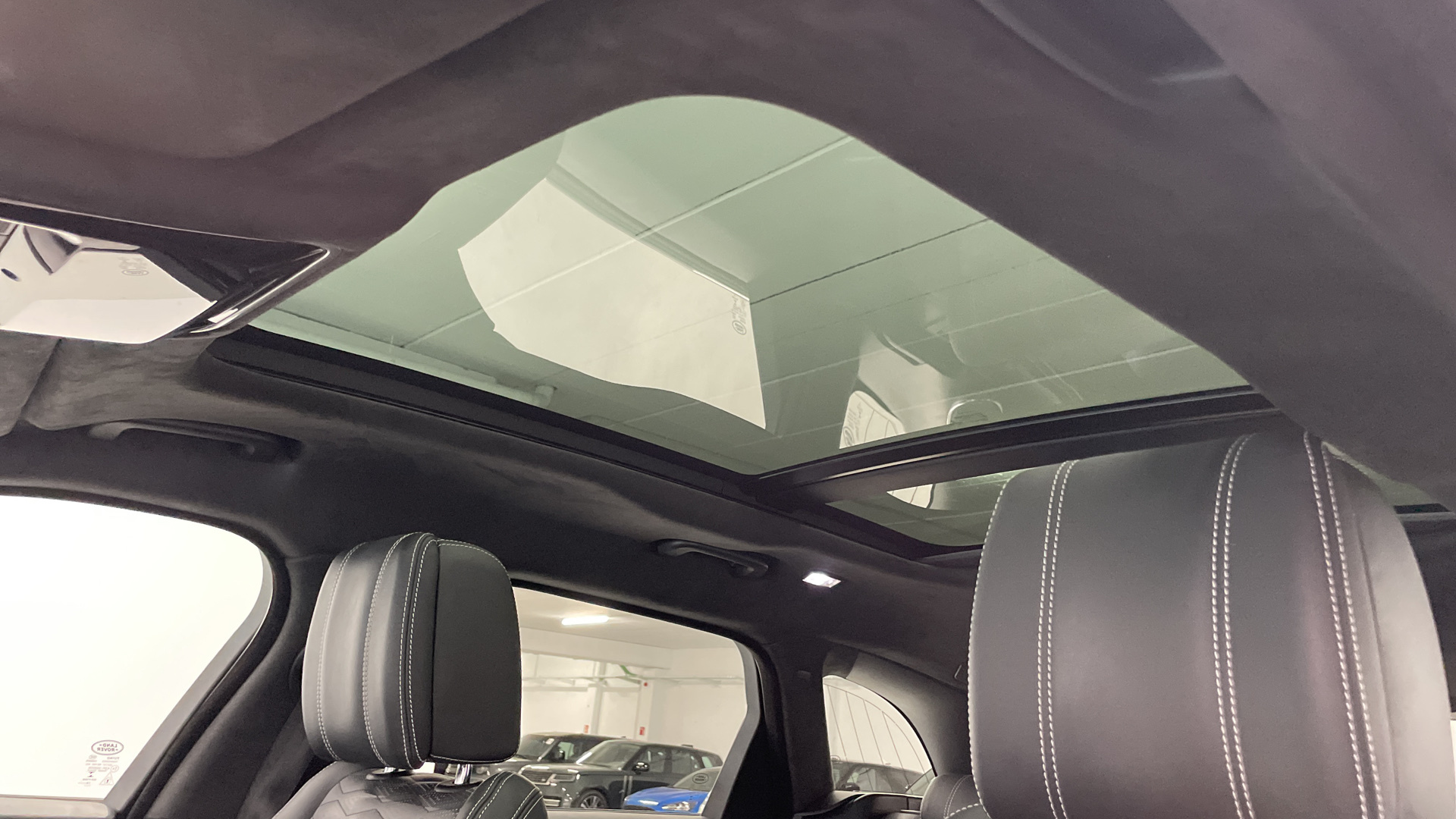 Land Rover Range Rover Velar 5.0 V8 - 41