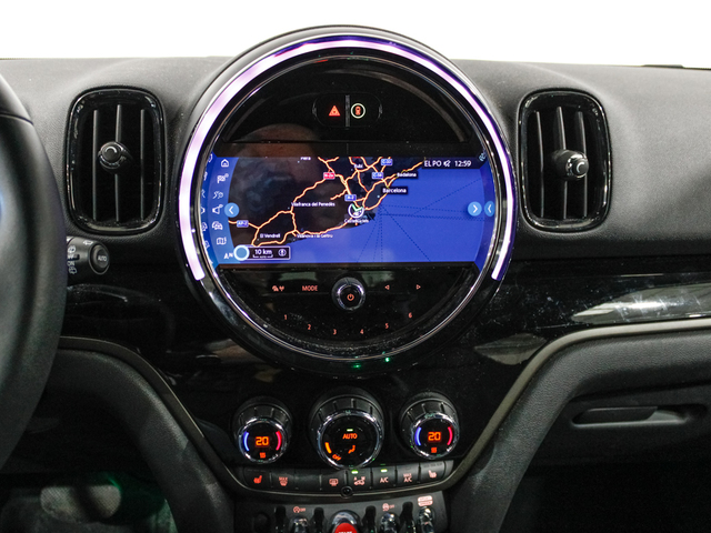 fotoG 13 del MINI MINI Countryman Cooper 100 kW (136 CV) 136cv Gasolina del 2024 en Barcelona