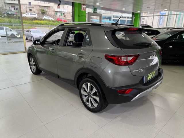 Kia Stonic 1.0 T-GDi MHEV iMT Concept 74 kW (100 CV)