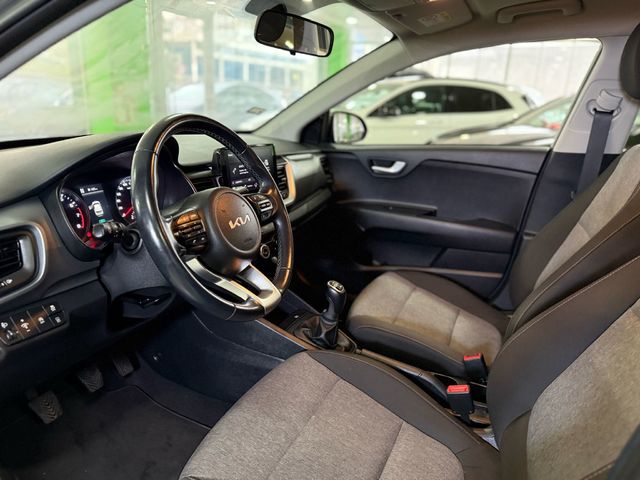 Kia Stonic 1.0 T-GDi MHEV iMT Concept 74 kW (100 CV)