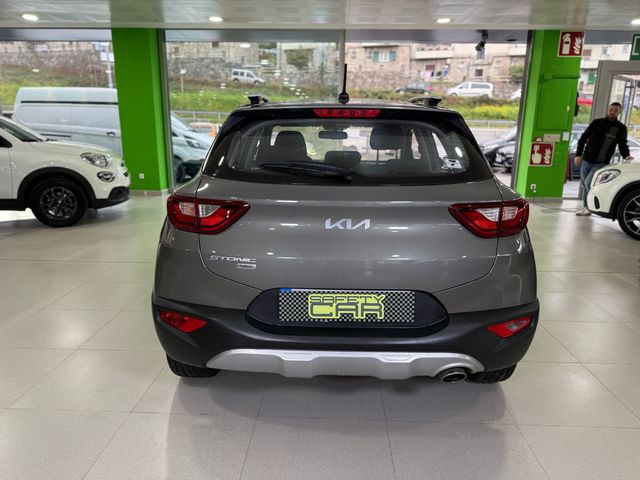 Kia Stonic 1.0 T-GDi MHEV iMT Concept 74 kW (100 CV)