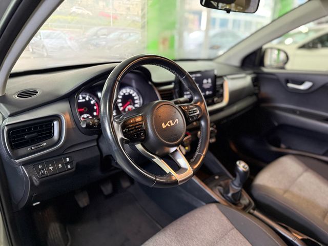 Kia Stonic 1.0 T-GDi MHEV iMT Concept 74 kW (100 CV)