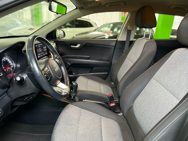 Kia Stonic 1.0 T-GDi MHEV iMT Concept 74 kW (100 CV)