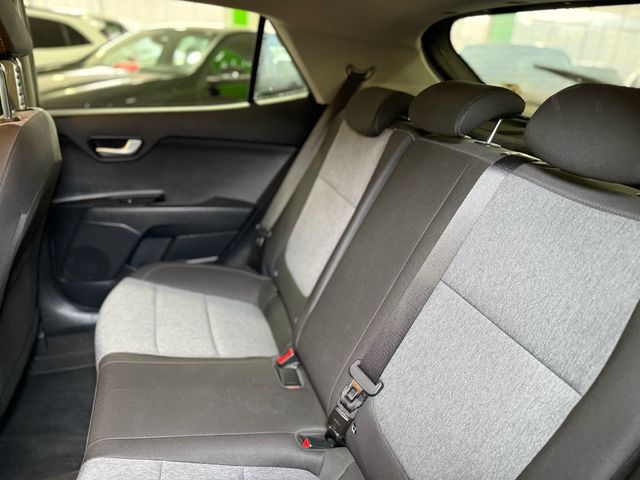 Kia Stonic 1.0 T-GDi MHEV iMT Concept 74 kW (100 CV)