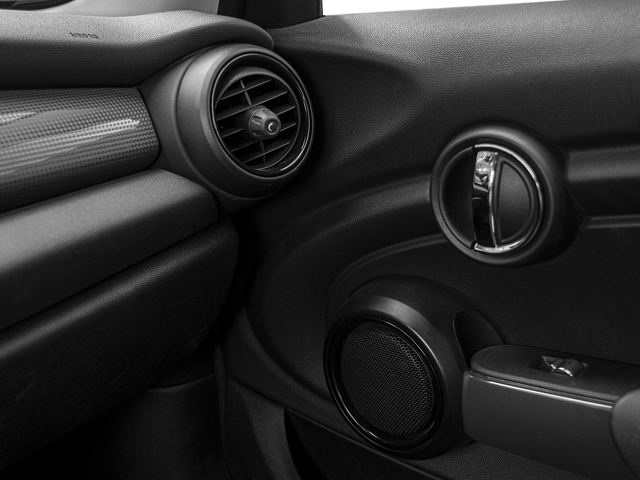 fotoG 17 del MINI MINI 3 Puertas Cooper 100 kW (136 CV) 136cv Gasolina del 2018 en Madrid