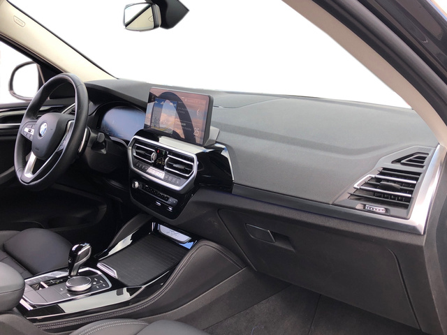 BMW X4 xDrive20d color Gris. Año 2022. 140KW(190CV). Diésel. En concesionario Vehinter Alcorcón de Madrid
