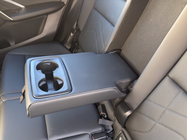 BMW iX1 eDrive20 color Gris. Año 2025. 150KW(204CV). Eléctrico. En concesionario FINESTRAT Automoviles Fersan, S.A. de Alicante