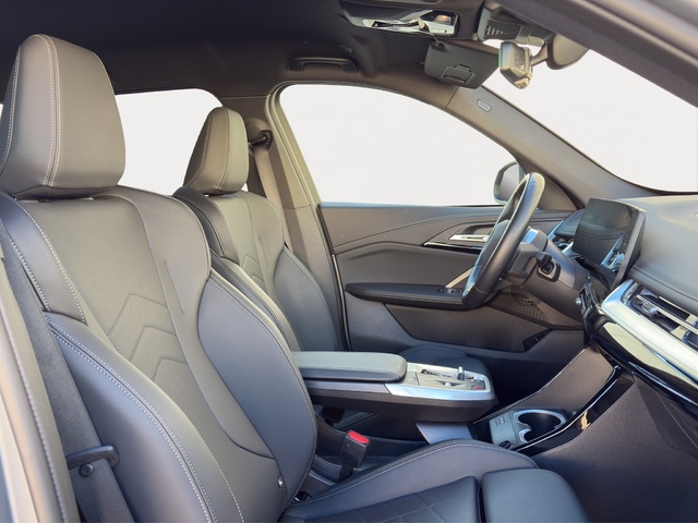 BMW iX1 eDrive20 color Gris. Año 2025. 150KW(204CV). Eléctrico. En concesionario FINESTRAT Automoviles Fersan, S.A. de Alicante