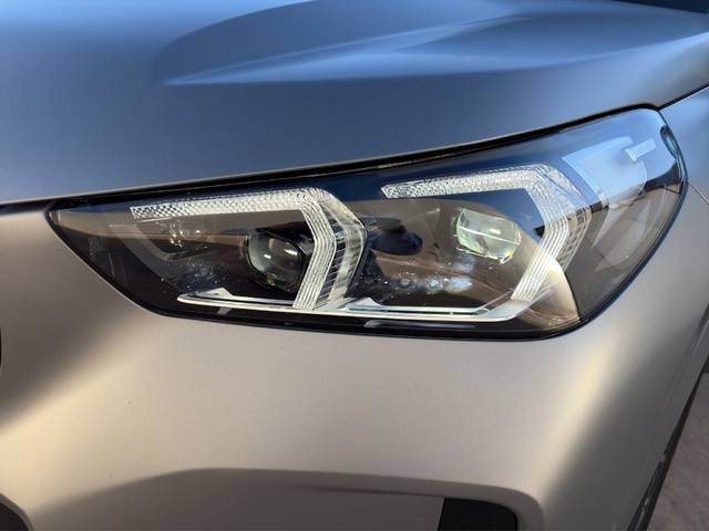 BMW iX1 eDrive20 color Gris. Año 2025. 150KW(204CV). Eléctrico. En concesionario FINESTRAT Automoviles Fersan, S.A. de Alicante