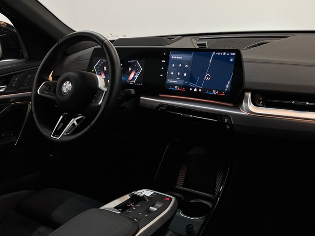 BMW X2 sDrive20i color Negro. Año 2024. 125KW(170CV). Híbrido Electro/Diesel. En concesionario Proa Premium Palma de Baleares