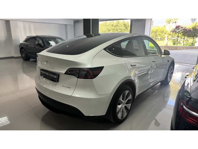 Tesla Model Y Gran Autonomía 4WD 378 kW (514 CV)