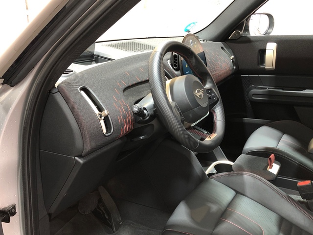 fotoG 10 del MINI MINI Countryman D 120 kW (163 CV) 163cv Diésel del 2024 en Madrid