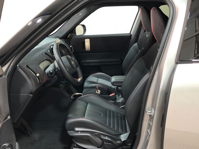 fotoG 19 del MINI MINI Countryman D 120 kW (163 CV) 163cv Diésel del 2024 en Madrid