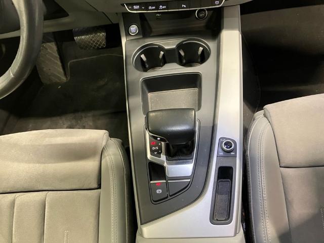 Audi A4 S line 30 TDI 100 kW (136 CV) S tronic