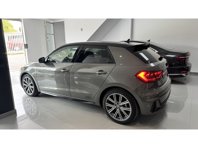 Audi A1 Sportback S line 30 TFSI 85 kW (116 CV) S tronic