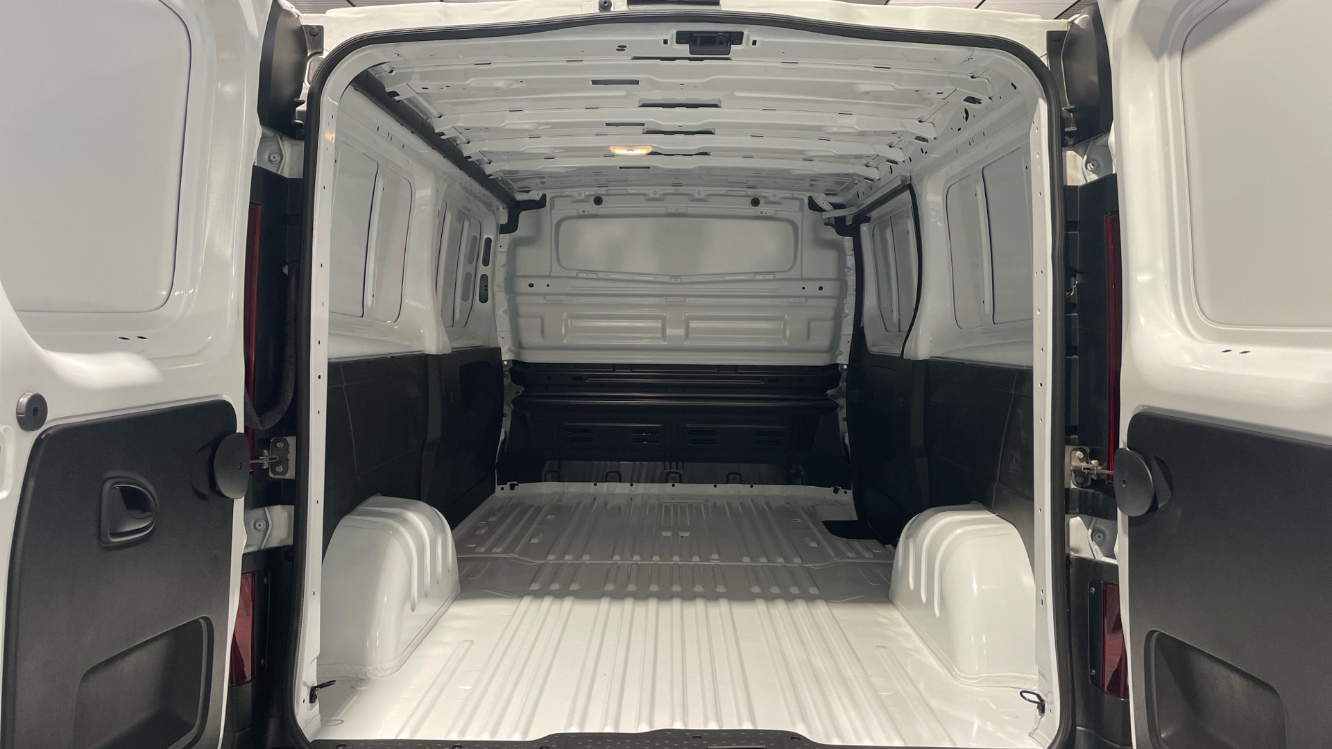 Renault Trafic Furgon BluedCi 130 - 10