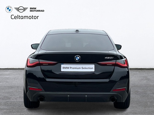 BMW Serie 4 420i Gran Coupe color Negro. Año 2022. 135KW(184CV). Gasolina. En concesionario Celtamotor Caldas Reis de Pontevedra