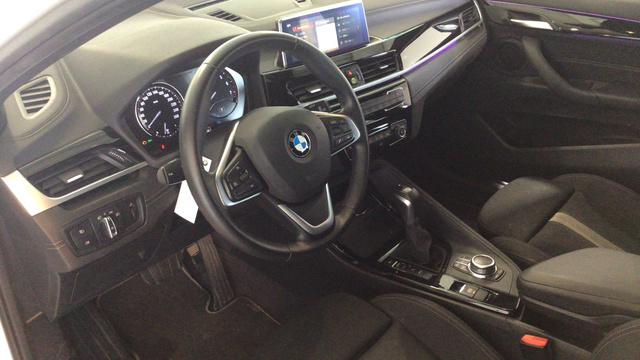 BMW X2 xDrive25e color Blanco. Año 2021. 162KW(220CV). Híbrido Electro/Gasolina. En concesionario BYmyCAR Madrid - Alcalá de Madrid