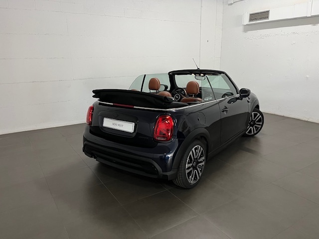 fotoG 12 del MINI MINI Cabrio Cooper 100 kW (136 CV) 136cv Gasolina del 2022 en Coruña