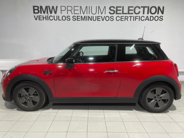 fotoG 2 del MINI MINI 3 Puertas Cooper 100 kW (136 CV) 136cv Gasolina del 2022 en Alicante