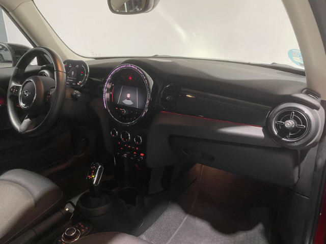 fotoG 7 del MINI MINI 3 Puertas Cooper 100 kW (136 CV) 136cv Gasolina del 2022 en Alicante