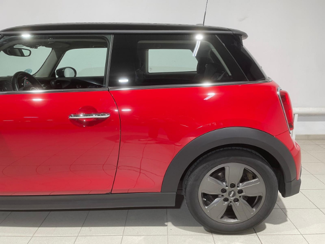 fotoG 13 del MINI MINI 3 Puertas Cooper 100 kW (136 CV) 136cv Gasolina del 2022 en Alicante
