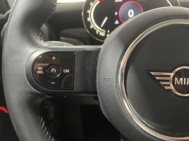 fotoG 19 del MINI MINI 3 Puertas Cooper 100 kW (136 CV) 136cv Gasolina del 2022 en Alicante