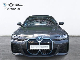 Fotos de BMW i4 eDrive40 color Gris. Año 2022. 250KW(340CV). Eléctrico. En concesionario Celtamotor Vigo de Pontevedra