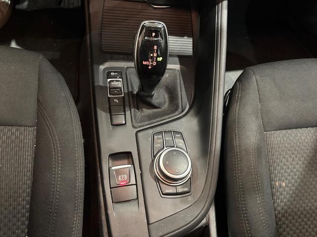 BMW X1 sDrive18d color Blanco. Año 2019. 110KW(150CV). Diésel. En concesionario Automotor Costa, S.L.U. de Almería