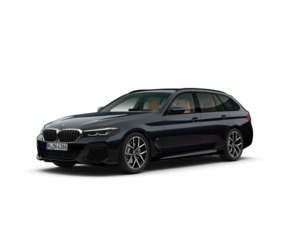 Fotos de BMW Serie 5 520i Touring color Negro. Año 2024. 135KW(184CV). Gasolina. En concesionario Motri Motor Jaén de Jaén