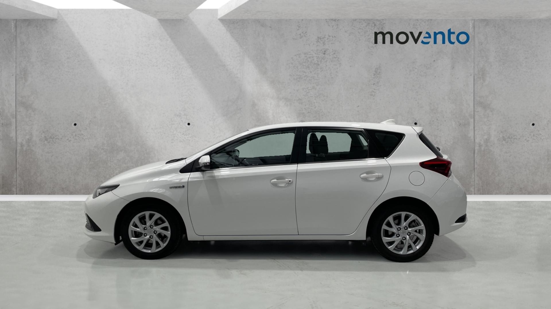 Toyota Auris 140H Hybrid - 3