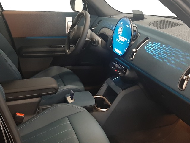 fotoG 7 del MINI MINI Countryman C 125 kW (170 CV) 170cv Gasolina del 2024 en Valencia