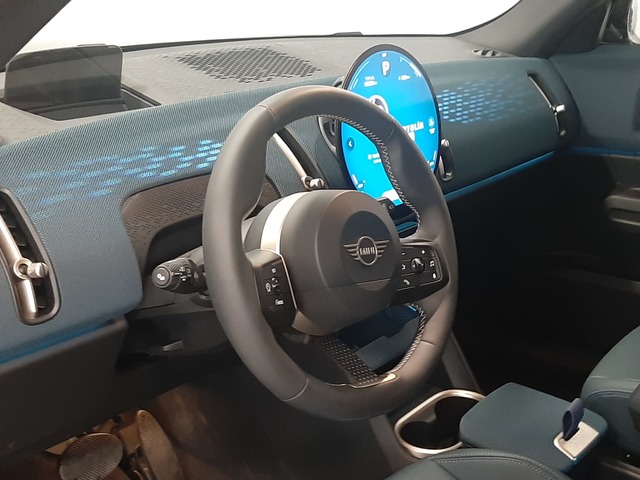 fotoG 20 del MINI MINI Countryman C 125 kW (170 CV) 170cv Gasolina del 2024 en Valencia