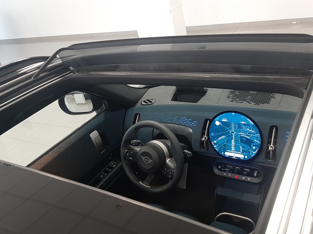 fotoG 30 del MINI MINI Countryman C 125 kW (170 CV) 170cv Gasolina del 2024 en Valencia