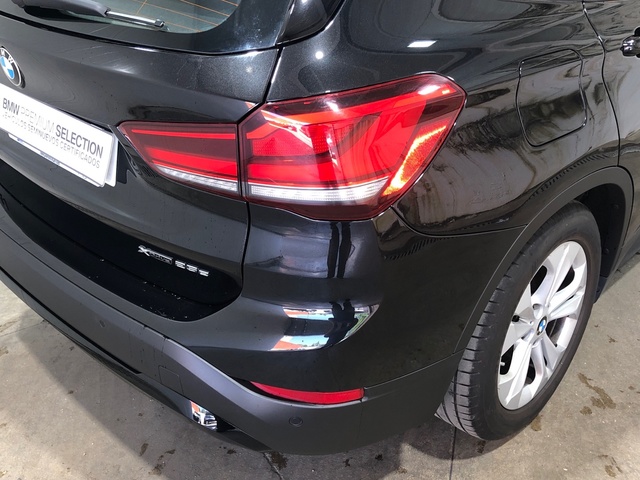 BMW X1 xDrive25e color Negro. Año 2021. 162KW(220CV). Híbrido Electro/Gasolina. En concesionario Movilnorte El Plantio de Madrid