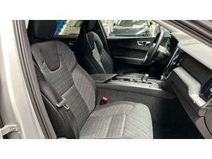 Volvo XC60 B4 D Core Auto 145 kW (197 CV) - 7 Volvo XC60 B4 D Ocasión 145 KW (197CV) - 7