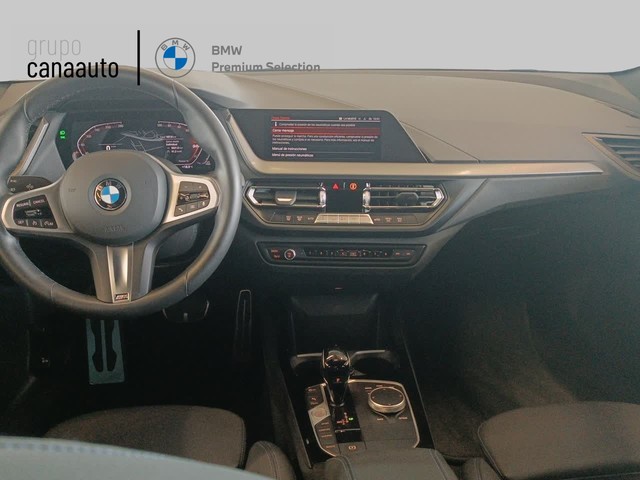 BMW Serie 1 116d color Blanco. Año 2024. 85KW(116CV). Diésel. En concesionario MAS MOTOR- TACO de Sta. C. Tenerife