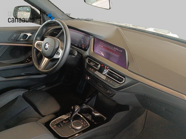 BMW Serie 1 116d color Blanco. Año 2024. 85KW(116CV). Diésel. En concesionario MAS MOTOR- TACO de Sta. C. Tenerife
