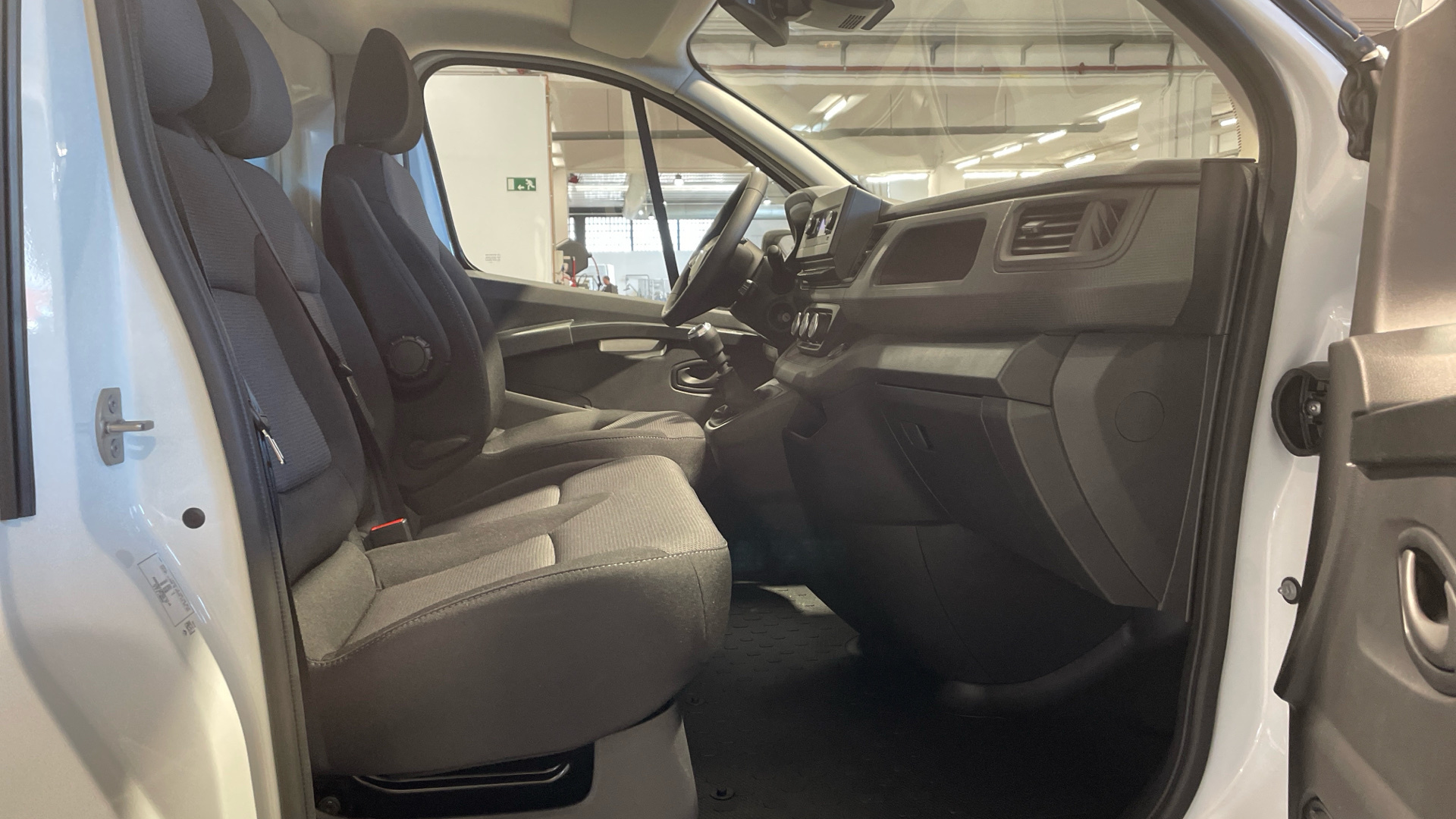 Renault Trafic Furgon dCi 150 - 13