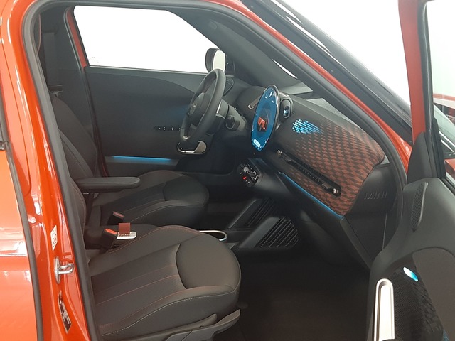 fotoG 15 del MINI MINI Aceman SE 160 kW (218 CV) 218cv Eléctrico del 2024 en Valencia