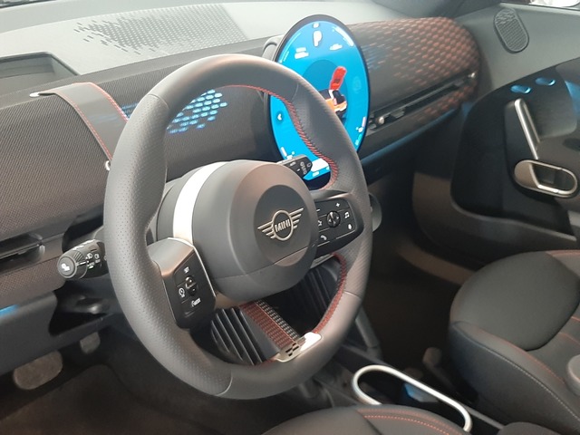 fotoG 23 del MINI MINI Aceman SE 160 kW (218 CV) 218cv Eléctrico del 2024 en Valencia