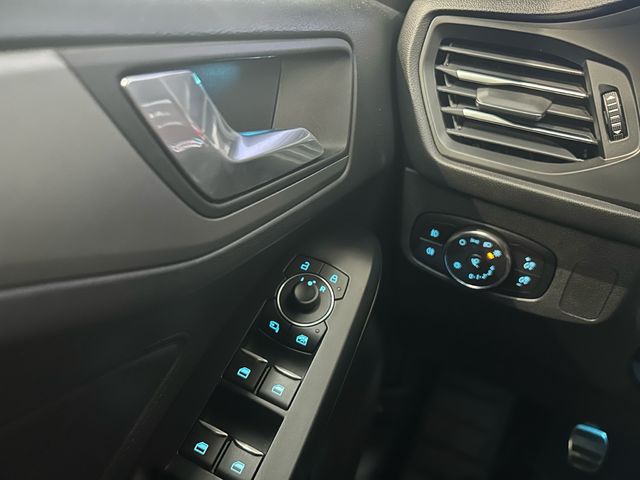 Ford Focus 1.0 Ecoboost MHEV ST-Line Design SIP 92 kW (125 CV)