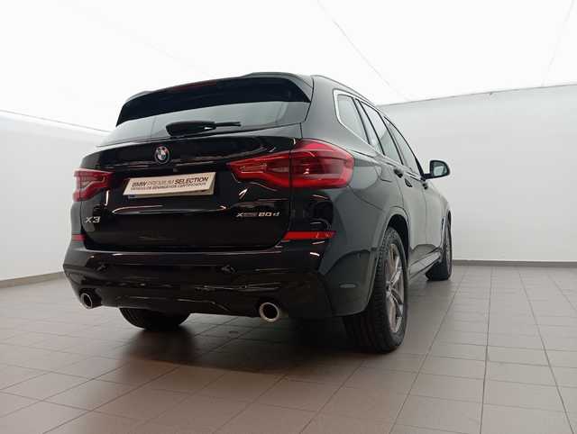 BMW X3 xDrive20d color Negro. Año 2021. 140KW(190CV). Diésel. En concesionario Augusta Aragon S.A. de Zaragoza