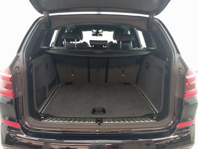 BMW X3 xDrive20d color Negro. Año 2021. 140KW(190CV). Diésel. En concesionario Augusta Aragon S.A. de Zaragoza
